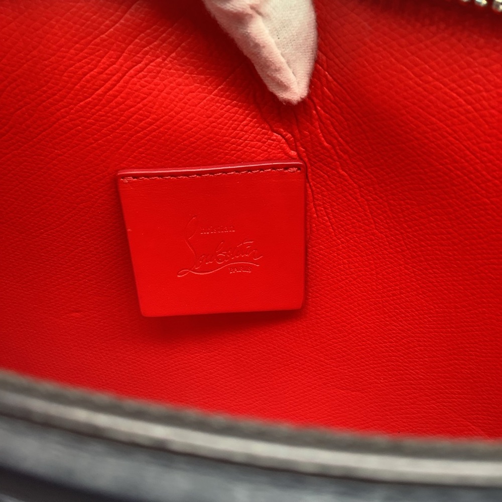 Christian Louboutin Convertible Skypouch Clutch Grained Calfskin Leather - EUC - Picture 13 of 16